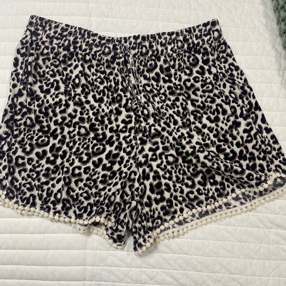 Hollister cheetah print shorts